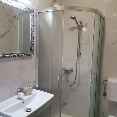 Apartment Renato *